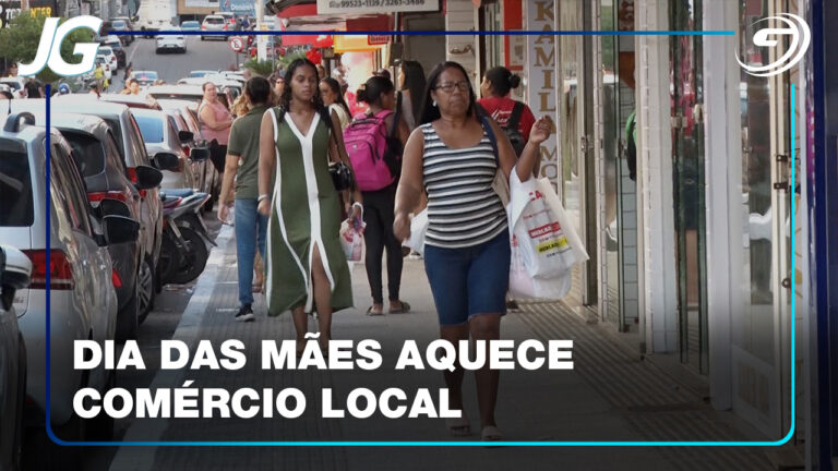 MOVIMENTO COMERCIO DIA DAS MAES