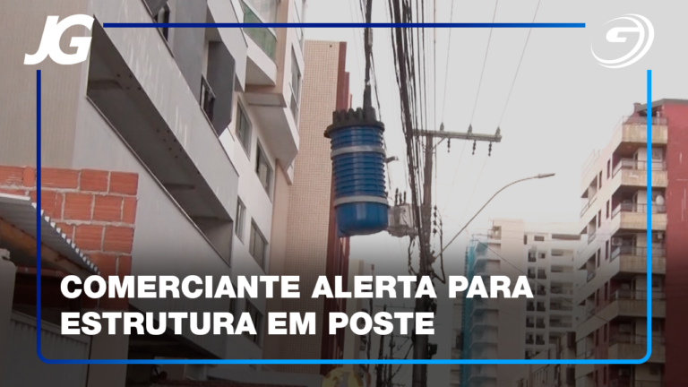 A ESTRUTURA FICA PENDURADA NOS FIOS DE UM POSTE NA PRAIA DO MORRO