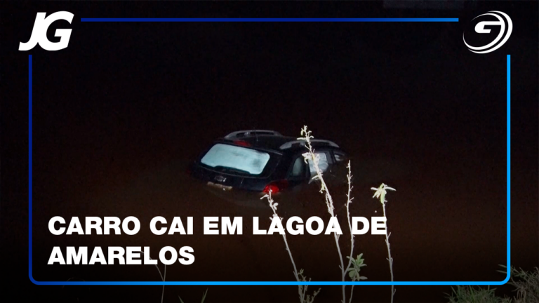 A MOTORISTA QUE DIRIGIA O CARRO PERDEU O CONTROLE DA DIREÇÃO E FOI PARAR NA LAGOA