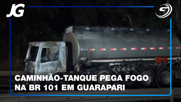 O MOTORISTA CONSEGUIU PARA NO ACOSTAMENTO E NÃO SE FERIU