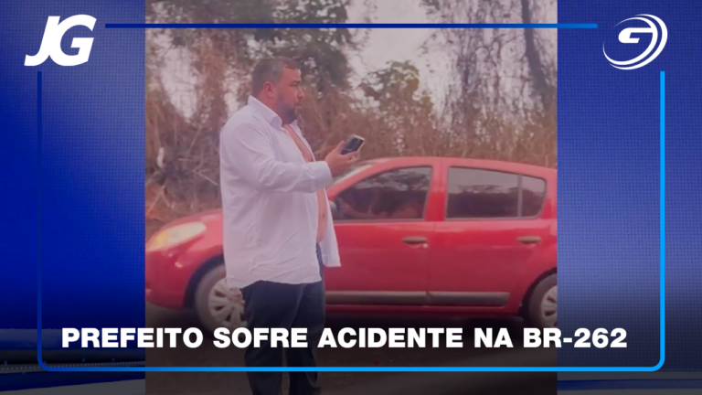 VAN QUE RODRIGO BORGES ESTAVA COM A FAMÍLIA, ACABOU BATENDO EM UM CARRO