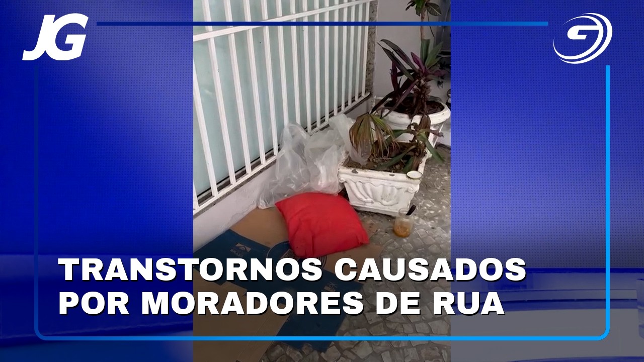 Há 2 Anos: Dona De Salão De Beleza Enfrenta Moradores De Rua No Centro De Guarapari