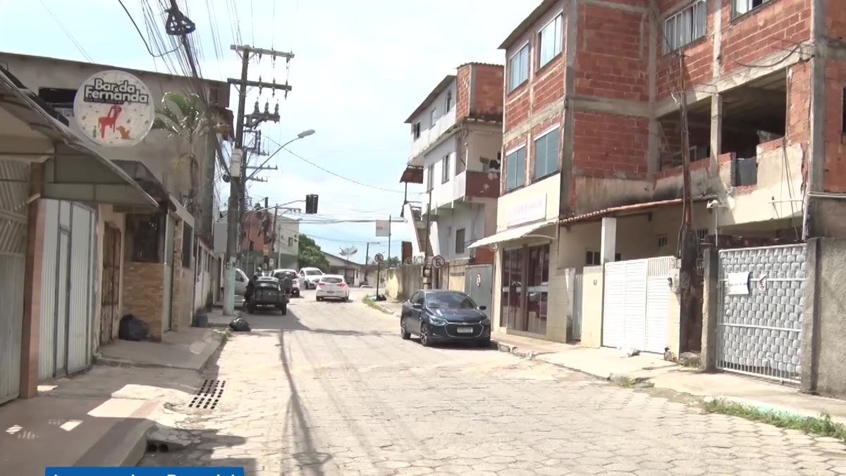 Rua residencial do bairro Perocão, em Guarapari