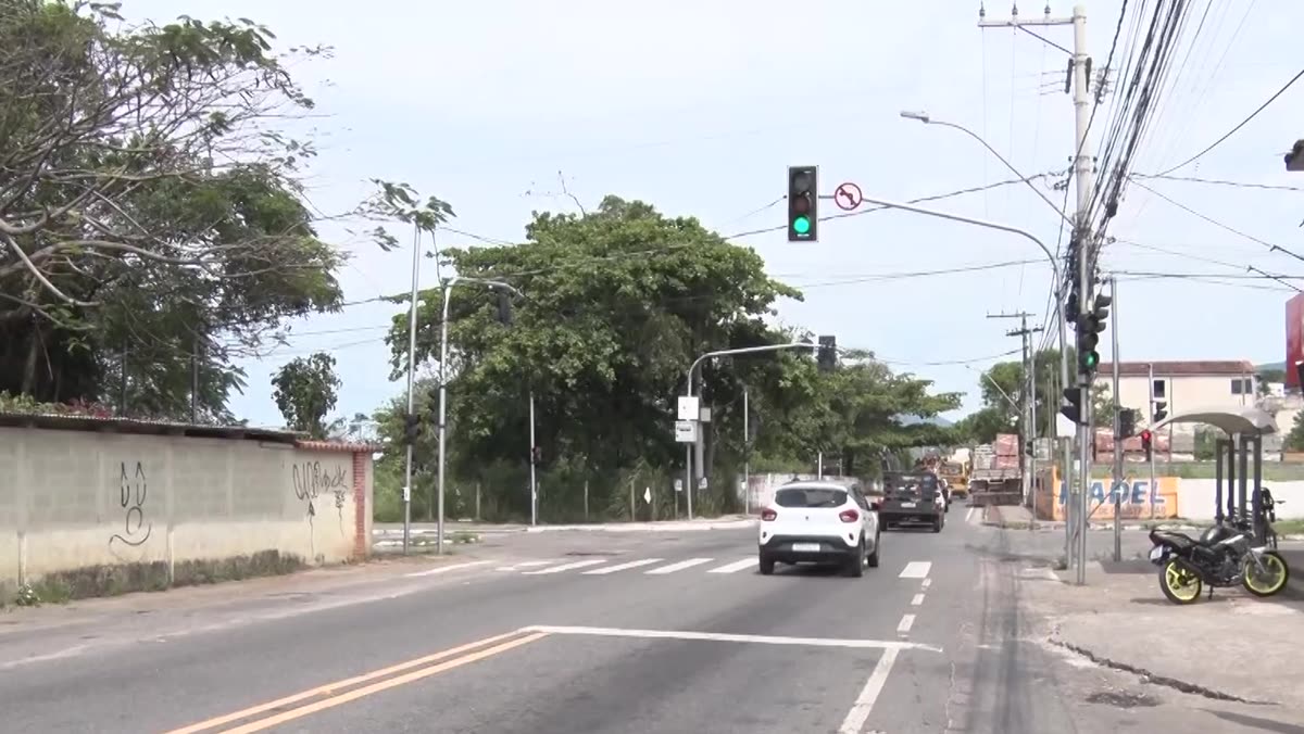 Fachada de distribuidora de bebidas na Avenida Água Marinha, em Santa Mônica