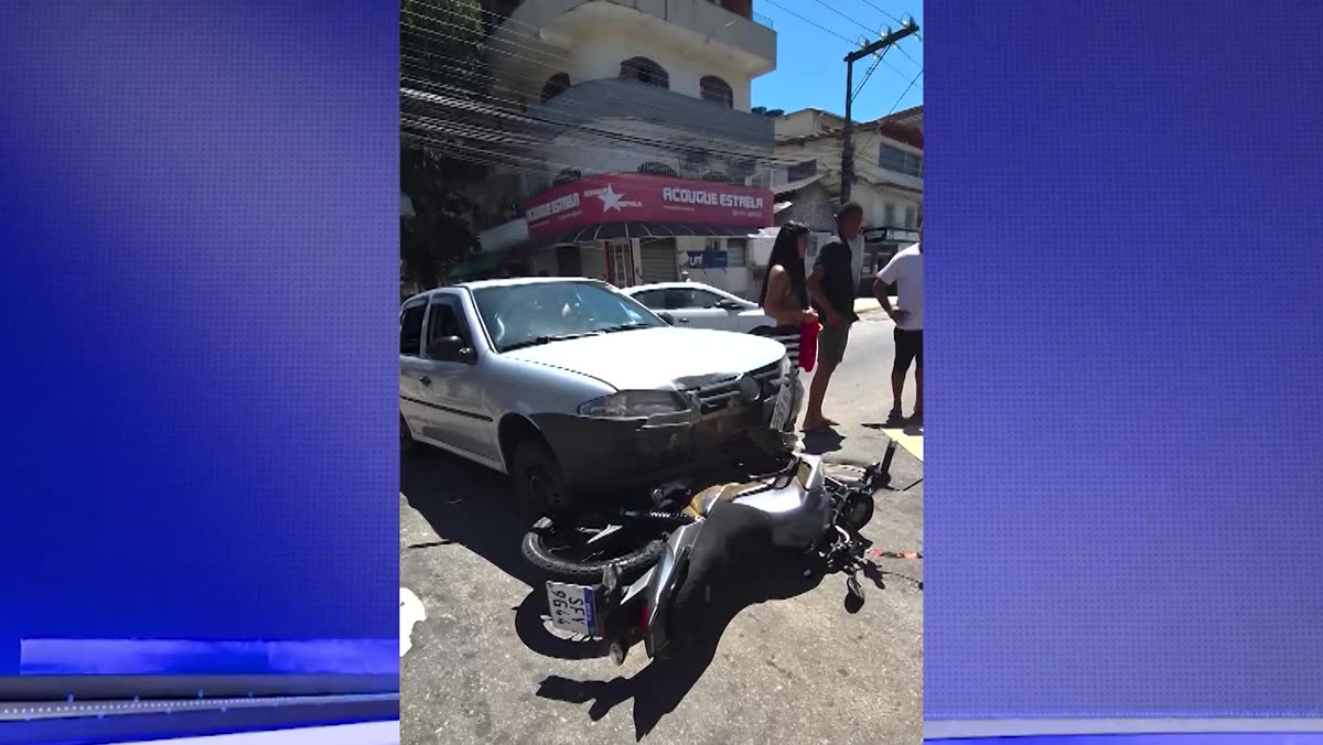 Veículo envolvido em colisão em Guarapari