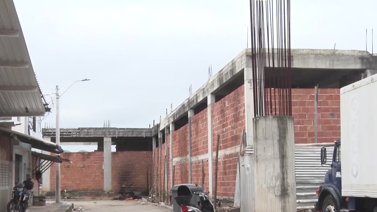 Vista da obra do Mercado do Peixe com acesso aberto