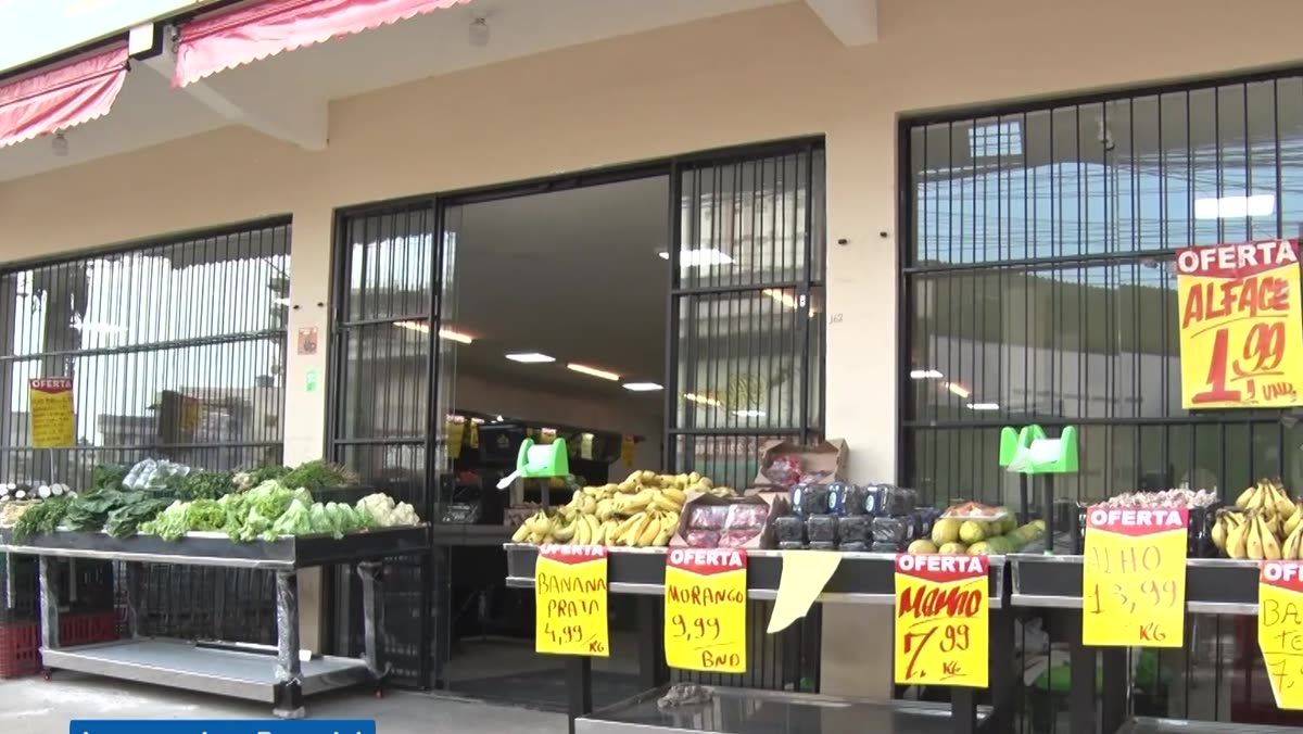 Fachada de um hortifruti na Avenida Anchieta, no bairro Ipiranga, em Guarapari