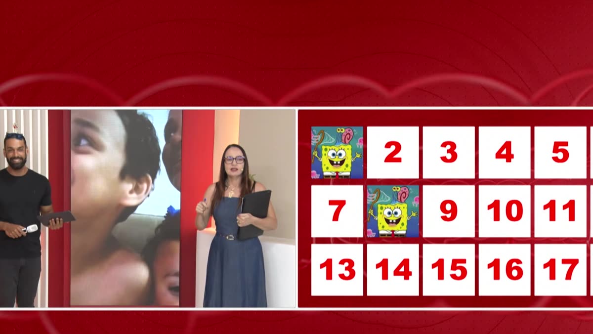 Carta da Galinha Pintadinha revelada no painel do Jogo da Memória