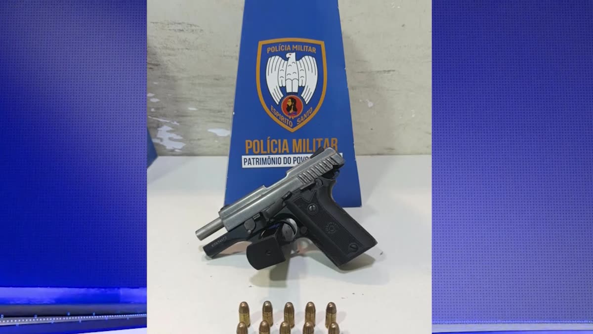 Pistola e carregador com munições apresentados pela Polícia Militar