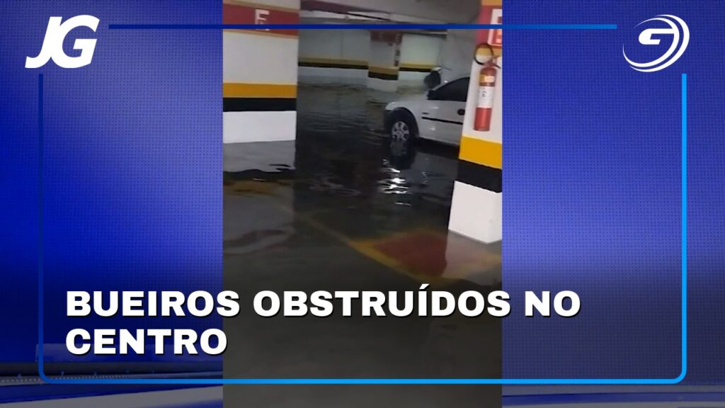 BUEIROS OBSTRUÍDOS NO CENTRO