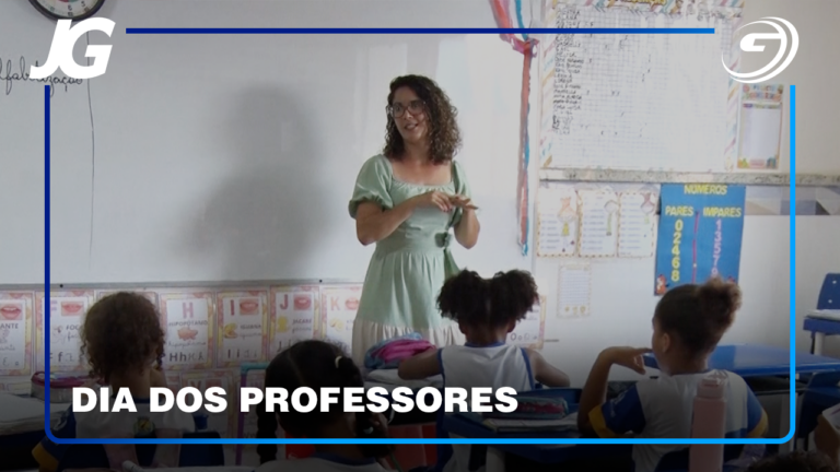 HISTÓRIA DE PROFESSORA EMOCIONA E HOMENAGEIA PROFISSIONAIS QUE TRANSFORMAM VIDAS