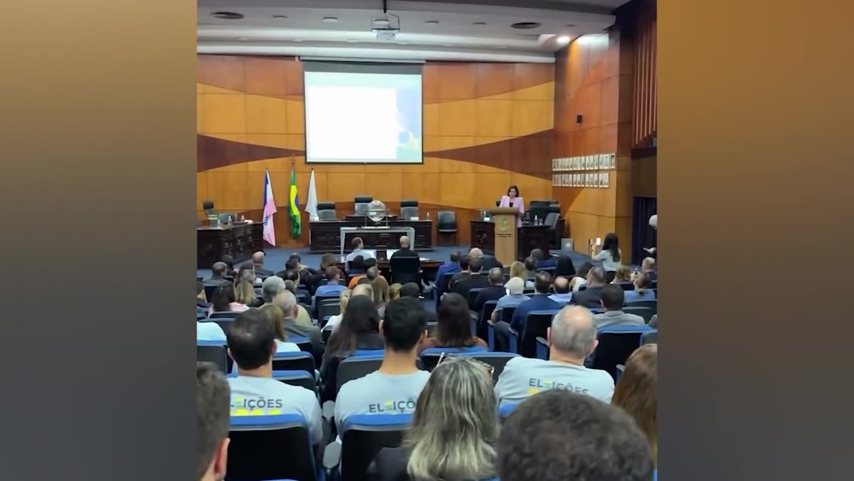 Cerimônia pública do TRE-ES define as urnas que serão auditadas